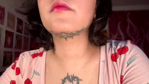 IG  gaby doll woo online show from 28, 2, 2025