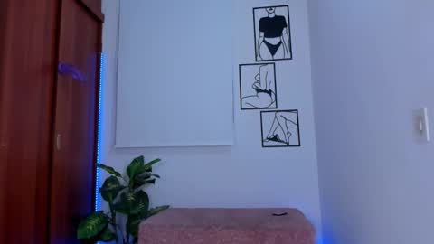 Snapshot of gaby_girl chatting on 12, 2, 2026 online show from 12, 2, 2026