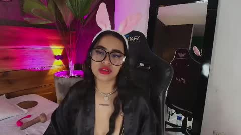          online show from 13, 9, 2025