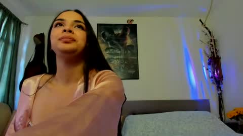 gabyaridiii online show from 28, 7, 2026