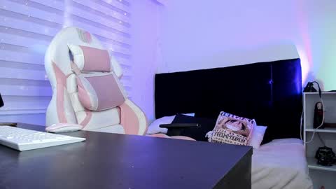 Gabriela Miller online show from 9, 1, 2025