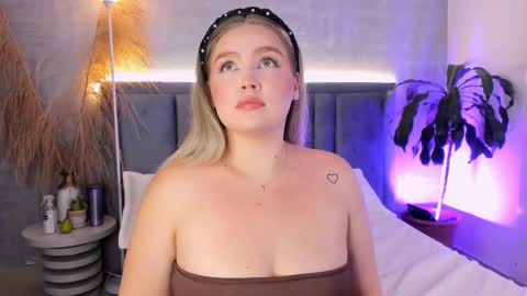 Gaia Baker  online show from 25, 3, 2026