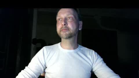 galadriel869 online show from 23, 3, 2026