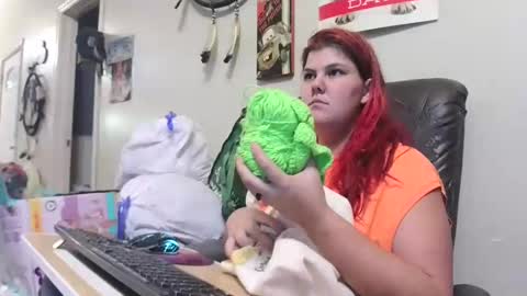 Snapshot of gamer202324 chatting on 20, 10, 2025 gamer202324 online show from 20, 10, 2025