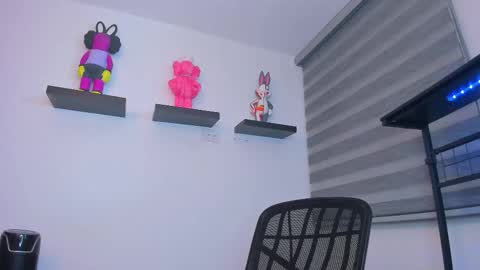 Snapshot of gangster_girl chatting on 2, 12, 2025 GANG online show from 2, 12, 2025