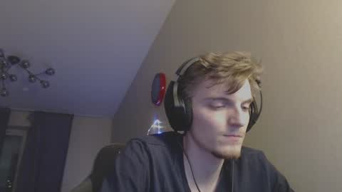 Snapshot of gasturfahe chatting on 2, 1, 2025 gasturfahe online show from 2, 1, 2025