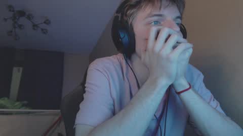 Snapshot of gasturfahe chatting on 9, 1, 2025 gasturfahe online show from 9, 1, 2025