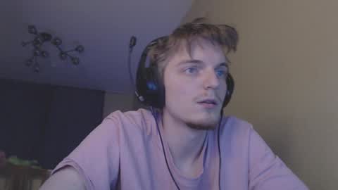 Snapshot of gasturfahe chatting on 10, 1, 2025 gasturfahe online show from 10, 1, 2025