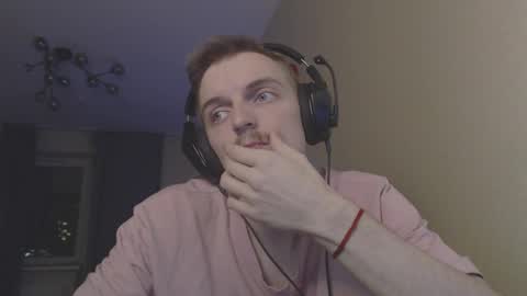 Snapshot of gasturfahe chatting on 4, 3, 2025 gasturfahe online show from 4, 3, 2025