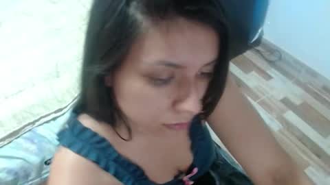 Angela leal online show from 28, 1, 2025