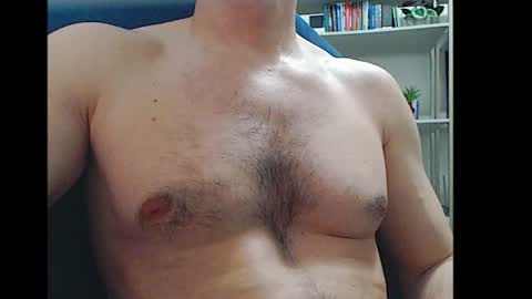 Snapshot of gatosarado23 chatting on 10, 7, 2026 gatosarado23 online show from 10, 7, 2026