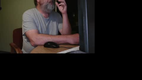 Snapshot of gavineverett3 chatting on 21, 10, 2025 gavineverett3 online show from 21, 10, 2025