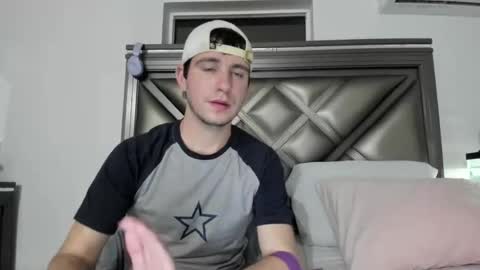 Snapshot of gayndepressed chatting on 11, 2, 2026 Trace online show from 11, 2, 2026