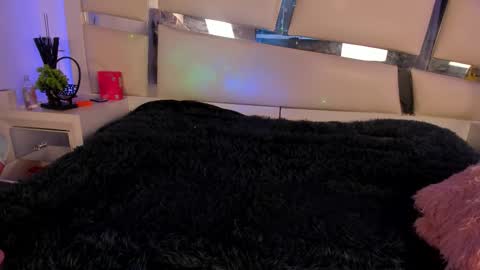 Snapshot of genesis_ask chatting on 20, 11, 2025 Genesis online show from 20, 11, 2025