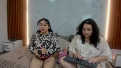 genesis_y_moon online show from 11, 7, 2026