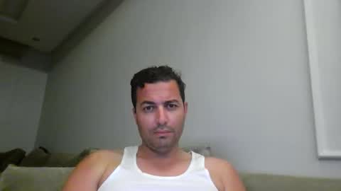 Snapshot of genteldevil chatting on 22, 10, 2025 genteldevil online show from 22, 10, 2025