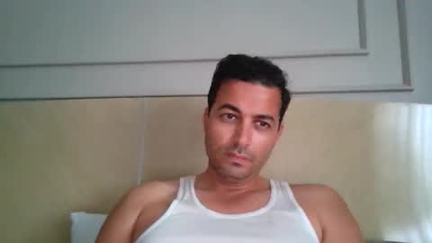 Snapshot of genteldevil chatting on 30, 10, 2025 genteldevil online show from 30, 10, 2025