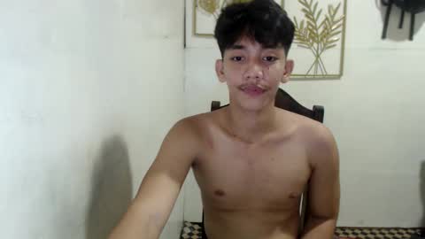 Snapshot of gentlemanlustx chatting on 2, 10, 2025 Rayl online show from 2, 10, 2025