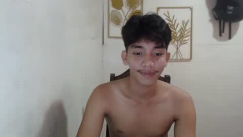 Snapshot of gentlemanlustx chatting on 6, 10, 2025 Rayl online show from 6, 10, 2025