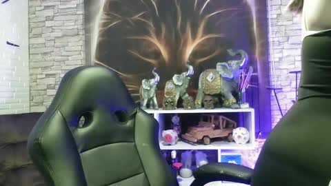 Georgina  online show from 12, 1, 2025