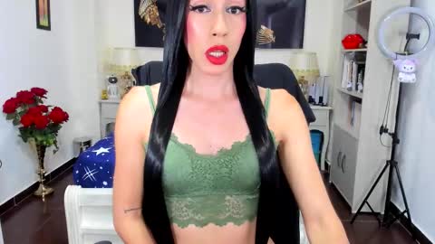 Snapshot of ghiahot chatting on 22, 10, 2025 gia gmz online show from 22, 10, 2025