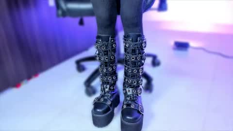 Snapshot of ghostlydolll chatting on 26, 9, 2025 Sara online show from 26, 9, 2025