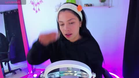 giaaaa   online show from 15, 12, 2025