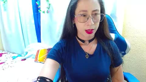 Snapshot of gia_leinn chatting on 20, 10, 2025 Gia online show from 20, 10, 2025