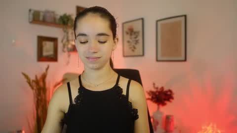 Gia Paige18 online show from 18, 9, 2025