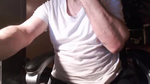 Snapshot of gianni9000000 chatting on 4, 2, 2025 Gianni9000000 online show from 4, 2, 2025