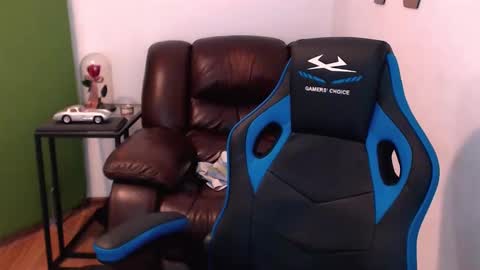 Snapshot of gianni_lion chatting on 1, 12, 2024 Gianni online show from 1, 12, 2024