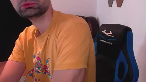 Snapshot of gianni_lion chatting on 15, 10, 2025 Gianni online show from 15, 10, 2025