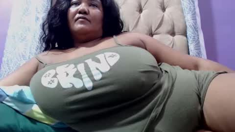 gianttitts online show from 2, 3, 2025