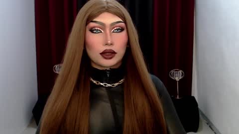 Snapshot of giaxxx01 chatting on 27, 1, 2025 Gia X online show from 27, 1, 2025