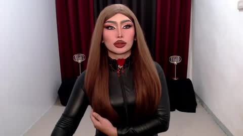 Snapshot of giaxxx01 chatting on 24, 2, 2025 Gia X online show from 24, 2, 2025