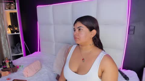 Gigi  online show from 27, 4, 2026