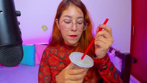 Snapshot of gigimooon chatting on 14, 9, 2025 gigimooon online show from 14, 9, 2025