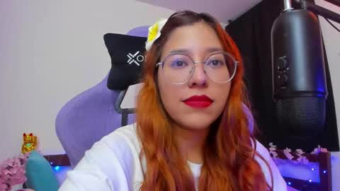 Snapshot of gigimooon chatting on 11, 11, 2025 gigimooon online show from 11, 11, 2025