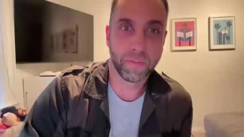 gilber10101 online show from 19, 10, 2025