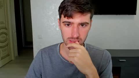 gilbertogonzales online show from 5, 3, 2025