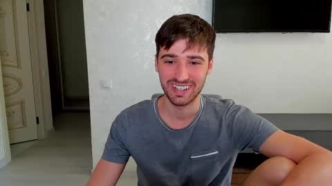 gilbertogonzales online show from 9, 3, 2025