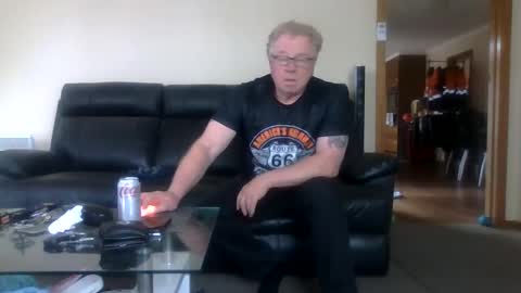 gimmmieoooo online show from 23, 11, 2025