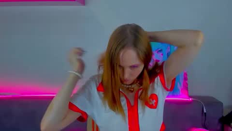 Gina online show from 15, 9, 2025