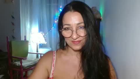 GinaONeon online show from 13, 9, 2025