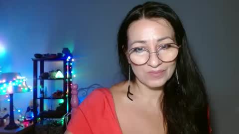 GinaONeon online show from 6, 10, 2025