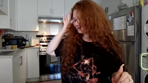 gingerprincess555 online show from 22, 9, 2025