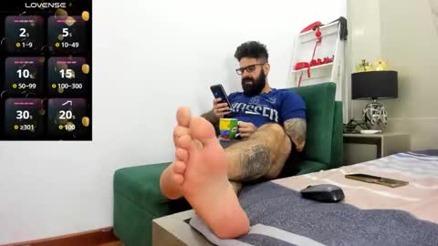 Snapshot of gio_lorenz chatting on 15, 10, 2025 gio_lorenz online show from 15, 10, 2025