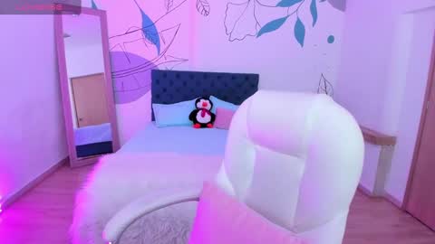 Snapshot of gio_palacios chatting on 18, 12, 2024 Gio online show from 18, 12, 2024