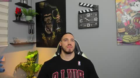 Giorgio leone online show from 3, 1, 2025