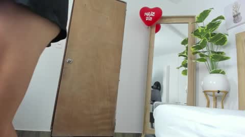 G I S E P L A online show from 19, 2, 2025